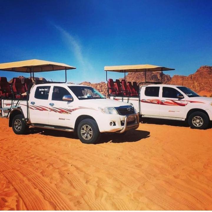 וואדי רם Moon City With Jeep Trips מראה חיצוני תמונה
