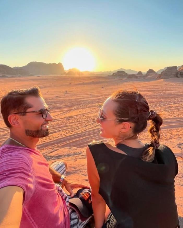 וואדי רם Moon City With Jeep Trips מראה חיצוני תמונה